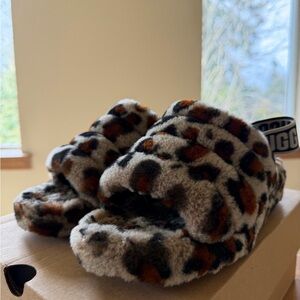 UGG Fuzzy Leopard Slippers